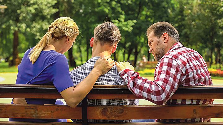 Construyendo lazos fuertes: el acompañamiento de los padres a sus hijos adolescentes y jóvenes