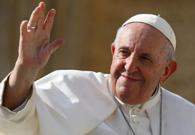 Cinco gestos que hicieron del Papa Francisco un reflejo vivo del Evangelio