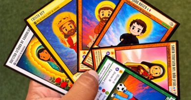 El juego de cartas católico que busca acercar a niños y jóvenes